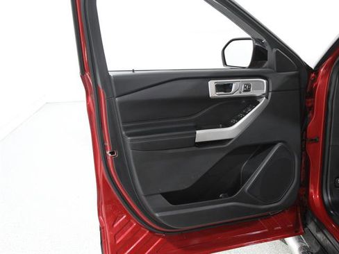 Used 2020 Ford Explorer Limited image 5