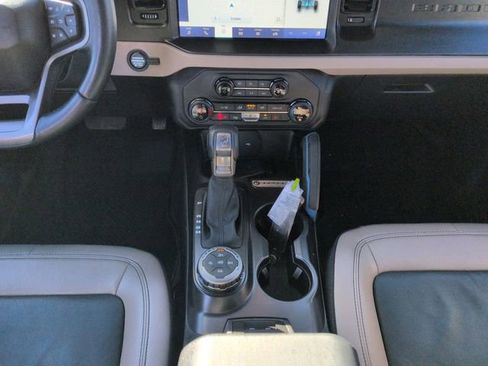 Certified 2023 Ford Bronco Wildtrak image 19
