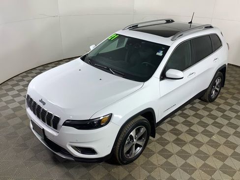 Used 2021 Jeep Cherokee Limited image 9