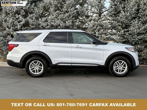 Used 2025 Ford Explorer Active AWD/4WD image 8