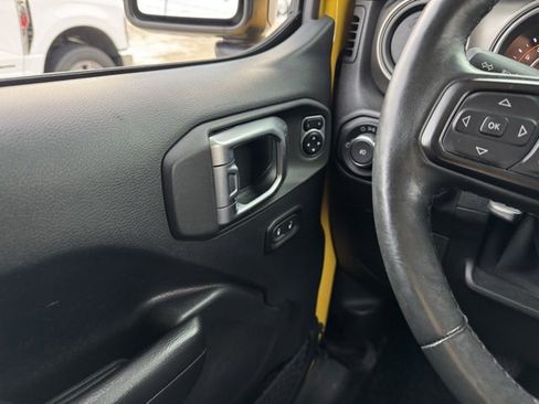 Used 2019 Jeep Wrangler Unlimited Sport S image 29