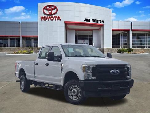 Used 2019 Ford F250 XL w/ Power Equipment Group AWD/4WD image 1