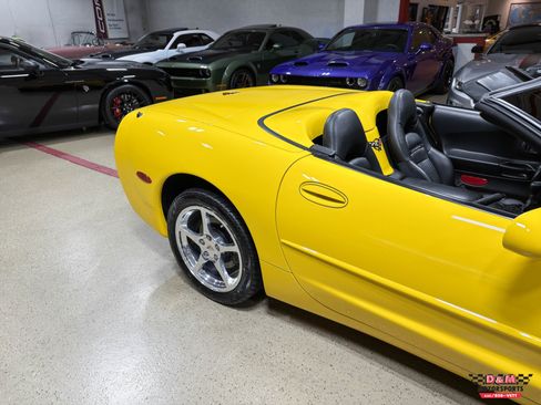 Used 2000 Chevrolet Corvette Convertible image 49