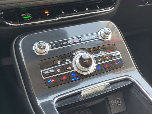 Certified 2022 Lincoln Nautilus Reserve w/ Equipment Group 201A image 18