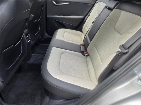 Used 2025 Kia Niro FWD image 17