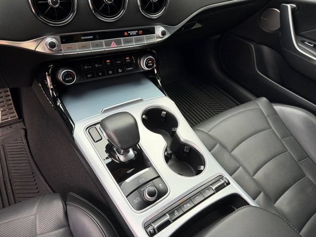 Used 2023 Kia Stinger GT2 AWD/4WD image 18