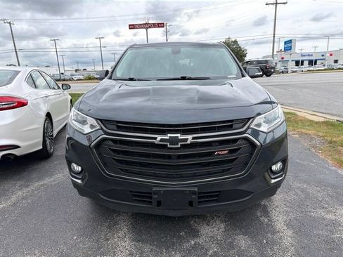 Used 2019 Chevrolet Traverse RS w/ LPO, Floor Liner Package FWD image 3