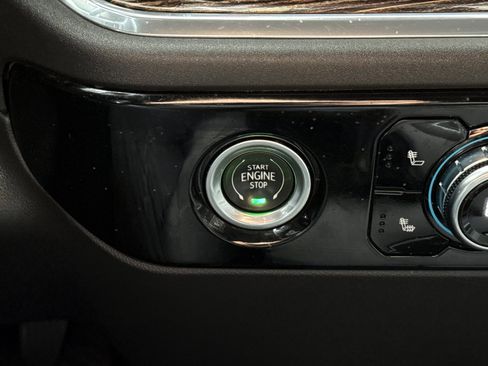 Used 2024 GMC Sierra 1500 Elevation image 27