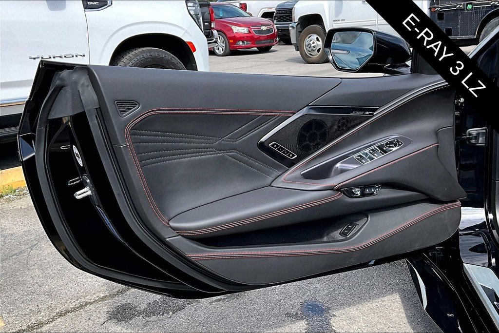 Used 2025 Chevrolet Corvette E-Ray w/ Stealth Interior Trim Package AWD/4WD image 19