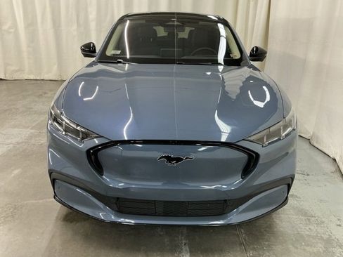 Used 2024 Ford Mustang Mach-E Premium image 9