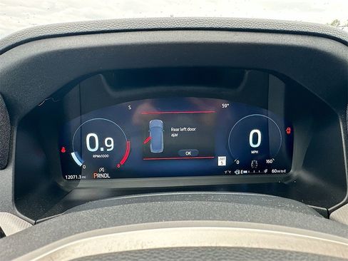 Used 2025 Ford Explorer Active w/ Active Comfort Package image 12