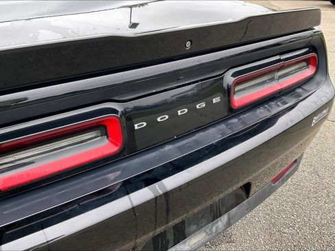 Used 2015 Dodge Challenger R/T w/ Quick Order Package 28B R/T RWD image 14