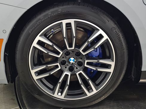 Certified 2026 BMW 550e xDrive AWD/4WD image 14