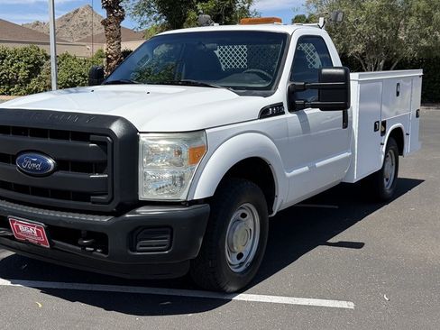 Used 2015 Ford F250 XL RWD image 1
