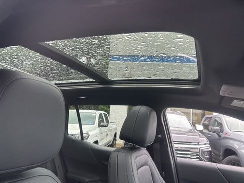 Used 2025 Chevrolet Equinox LT w/ Convenience Package II FWD image 18