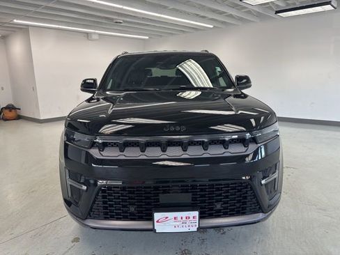 New 2026 Jeep Grand Wagoneer L Limited AWD/4WD image 2