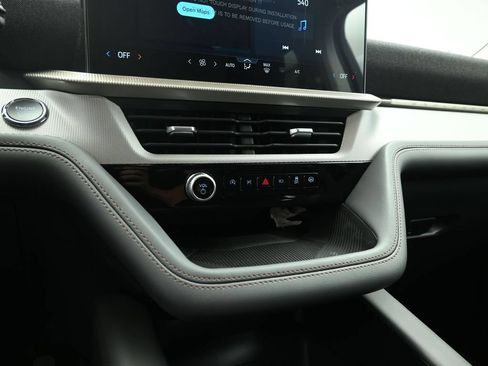New 2026 Ford Explorer Active RWD image 15