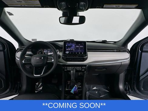 Used 2023 Jeep Compass Limited image 9