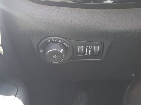 Used 2024 Jeep Compass Trailhawk AWD/4WD image 25