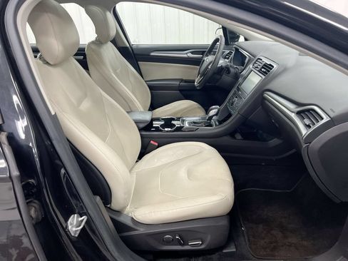 Used 2014 Ford Fusion Titanium FWD image 23