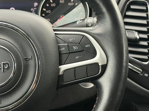 Used 2019 Jeep Compass Latitude w/ Popular Equipment Group AWD/4WD image 45