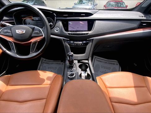 Used 2024 Cadillac XT5 Premium Luxury AWD/4WD image 17