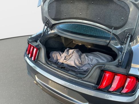 Used 2021 Ford Mustang Shelby GT500 w/ Technology Package RWD image 11