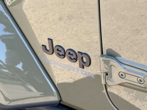 New 2026 Jeep Gladiator Willys image 6