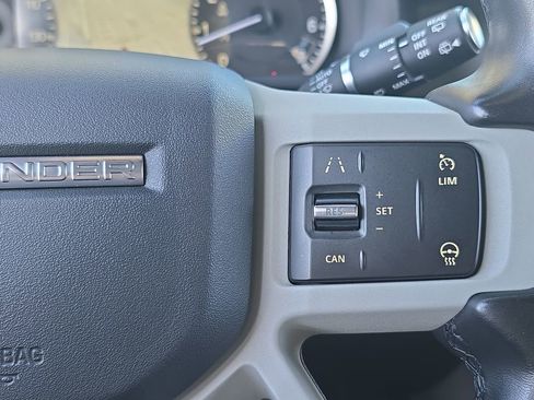 Used 2023 Land Rover Defender 110 S AWD/4WD image 21