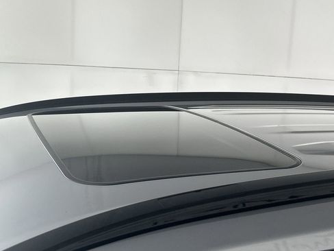 New 2025 Toyota RAV4 XLE image 10