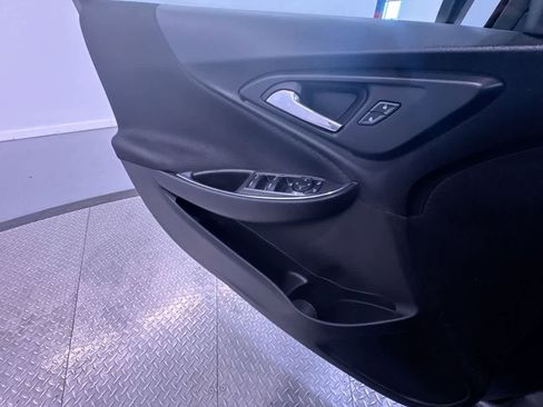 Used 2022 Chevrolet Malibu LT FWD image 31