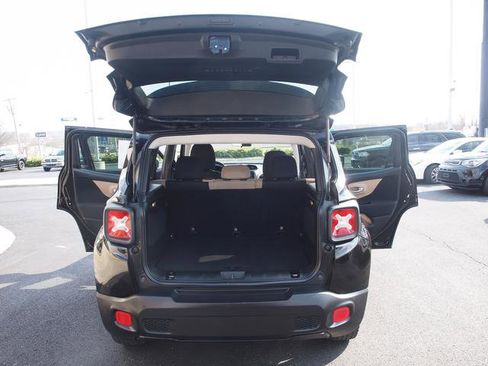 Used 2015 Jeep Renegade Latitude image 5