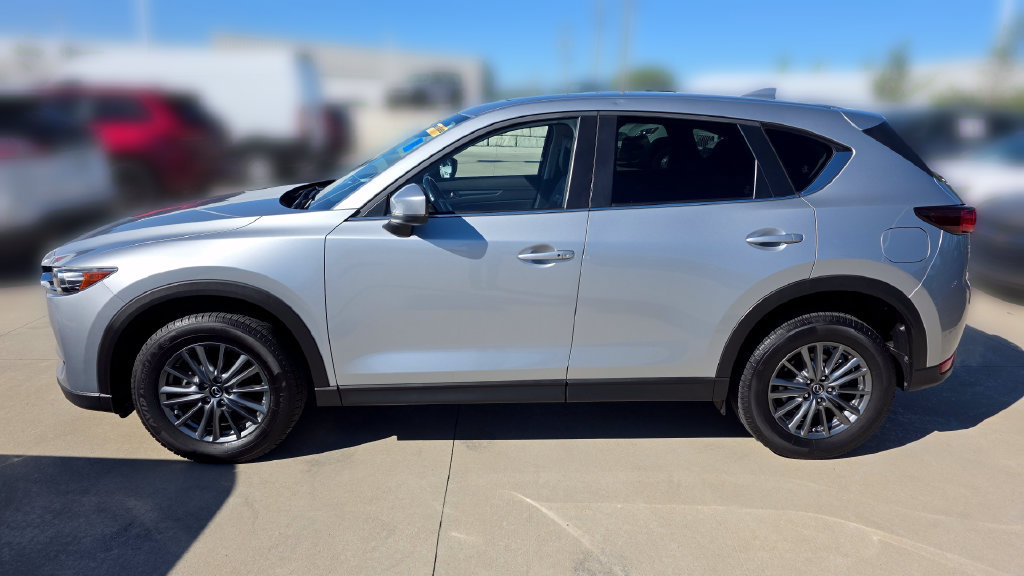 Used 2017 MAZDA CX-5 Touring w/ Preferred Equipment Package AWD/4WD image 2