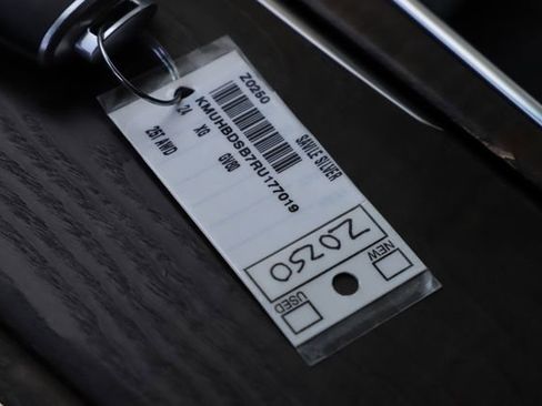 Used 2024 Genesis GV80 2.5T image 41