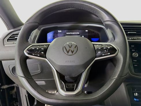 Used 2022 Volkswagen Tiguan SE R-Line FWD image 14
