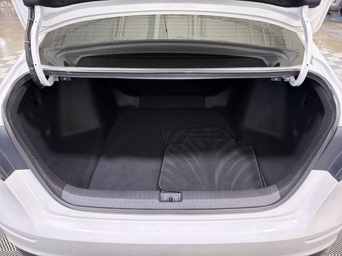 Used 2024 Honda Accord EX image 29