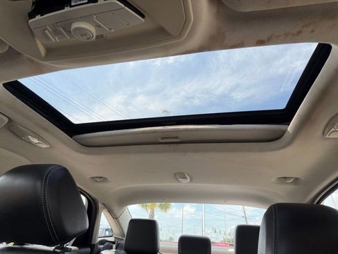 Used 2012 Ford Focus Titanium FWD image 16