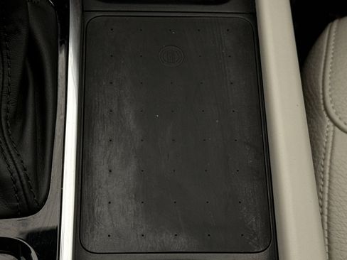 Used 2022 Volvo XC90 T6 Momentum w/ Climate Package AWD/4WD image 18
