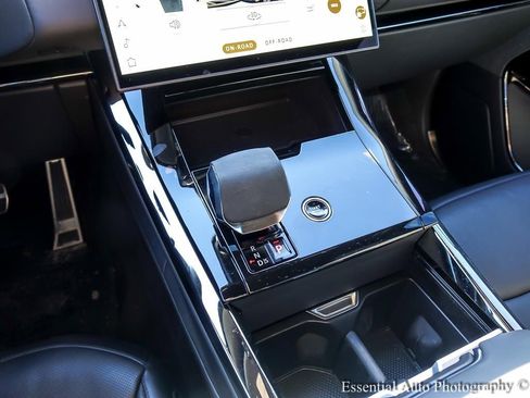 Used 2024 Land Rover Range Rover Sport Dynamic SE image 21