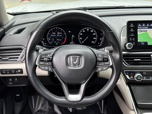 Used 2022 Honda Accord Touring image 18
