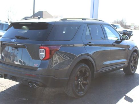 Used 2022 Ford Explorer ST w/ Equipment Group 401A AWD/4WD image 5
