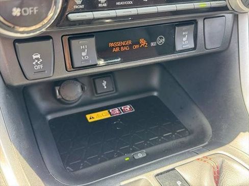 Certified 2022 Toyota RAV4 XSE w/ Weather Package AWD/4WD image 86