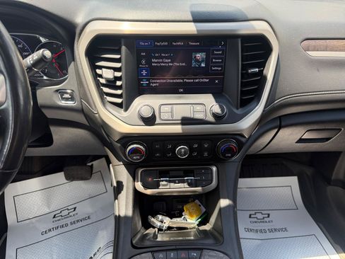 Used 2022 GMC Acadia Denali w/ Denali Ultimate Package AWD/4WD image 11