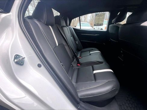 Used 2026 Toyota Camry SE w/ Multimedia Upgrade Package image 16