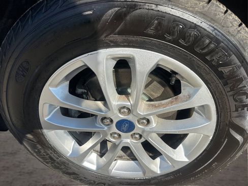 Used 2022 Ford Escape SE FWD image 18