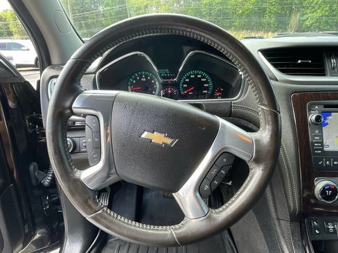 Used 2017 Chevrolet Traverse LT w/ Graphite Special Edition FWD image 17
