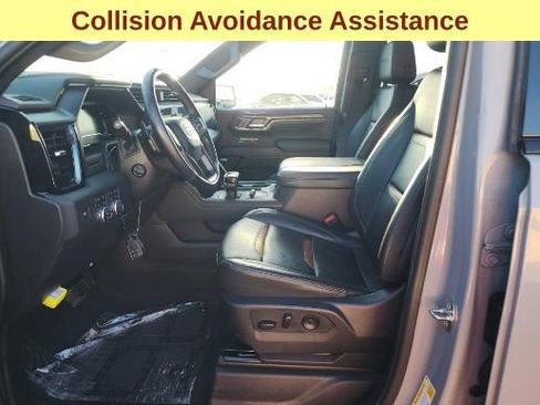 Used 2024 GMC Sierra 1500 AT4 w/ AT4 Premium Package AWD/4WD image 10