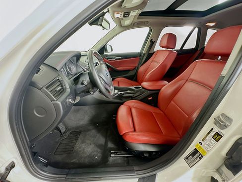 Used 2015 BMW X1 sDrive28i RWD image 13
