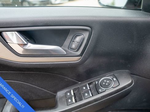 Used 2021 Ford Escape SEL image 16