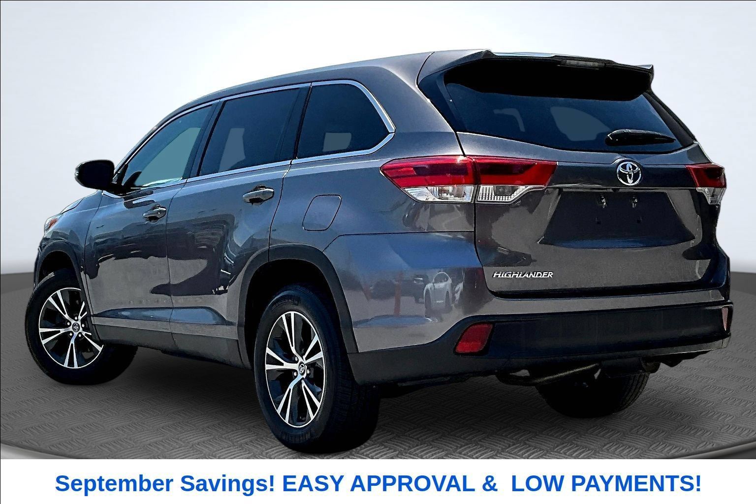 Used 2019 Toyota Highlander LE FWD image 6